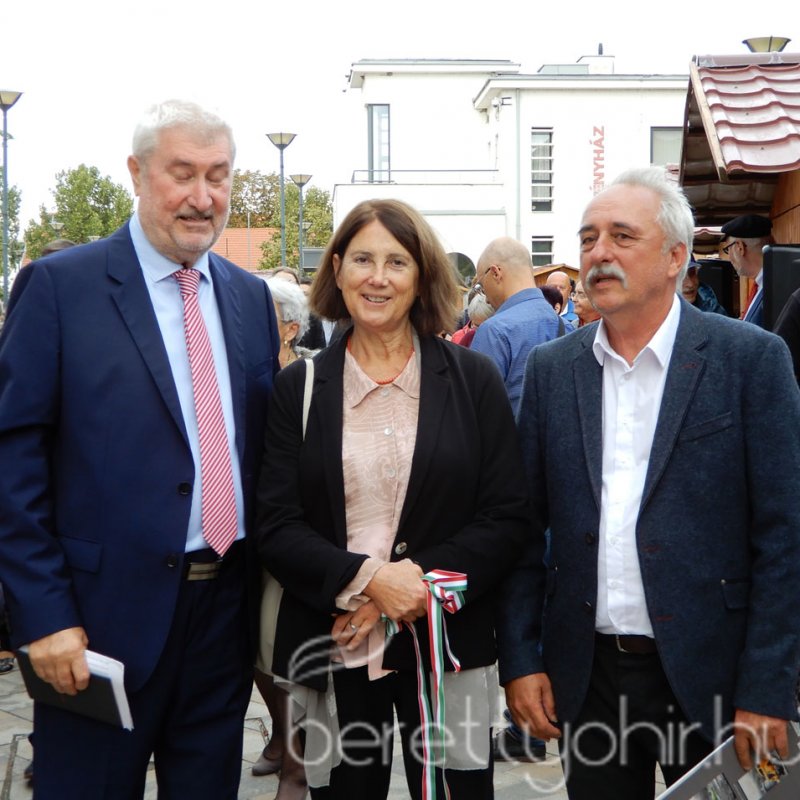 Konrád-emlékpad avatás 34